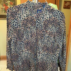 Liz Claiborne Lizsport Leopard Button Down Shirt S Petite
